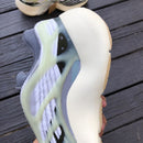 didas Yeezy 700 V3 Fade Salt