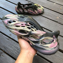 Adidas Yeezy Foam RNR MX Carbon