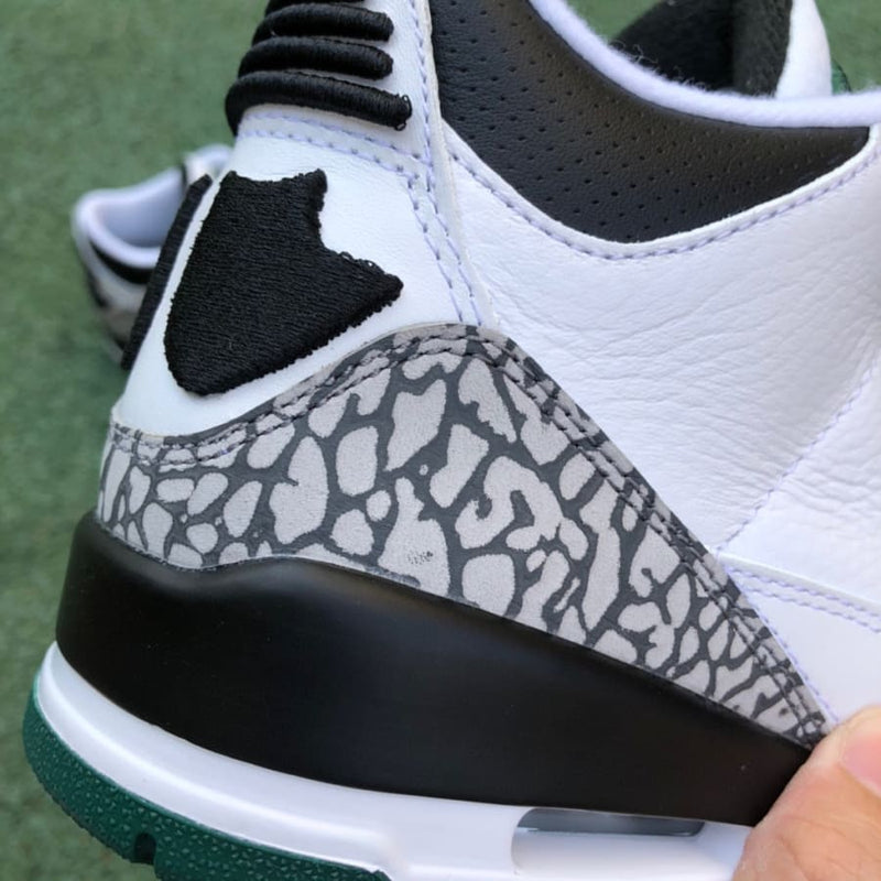 Air Jordan 3 Retro Oregon Ducks Pit Crew White