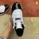 Air Jordan 11 Retro Low Concord Bred