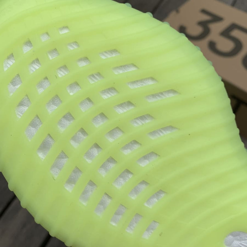 Adidas Yeezy Boost 350 V2 Glow