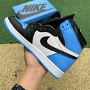Air Jordan 1 Retro High UNC Toe