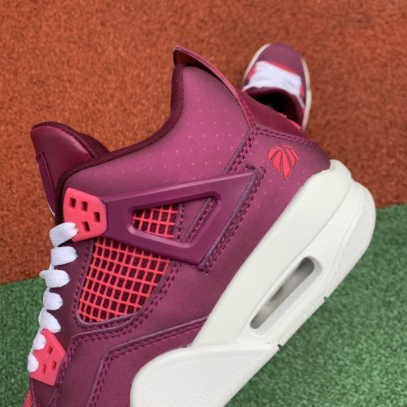 Air Jordan 4 Retro Valentine's Day