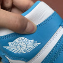 Air Jordan 1 Retro UNC