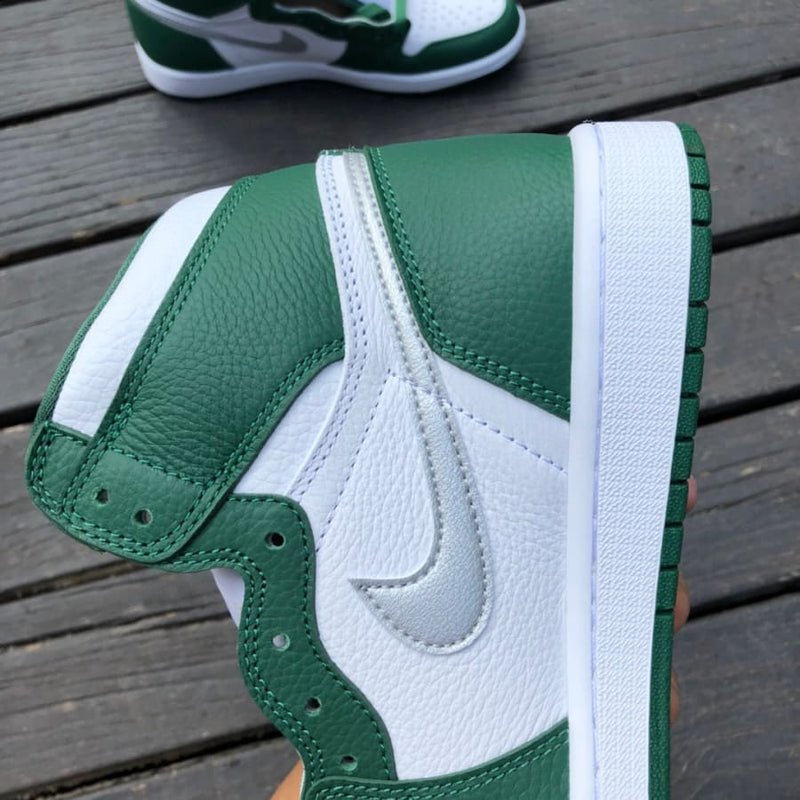 Air Jordan 1 Retro High Gorge Green