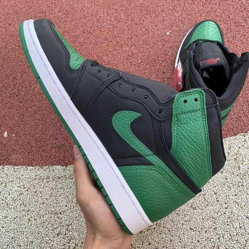 Air Jordan 1 Retro High Pine Green Black