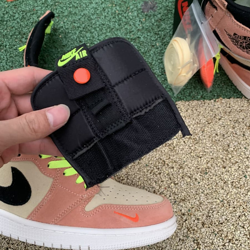 Air Jordan 1 High Switch Peach