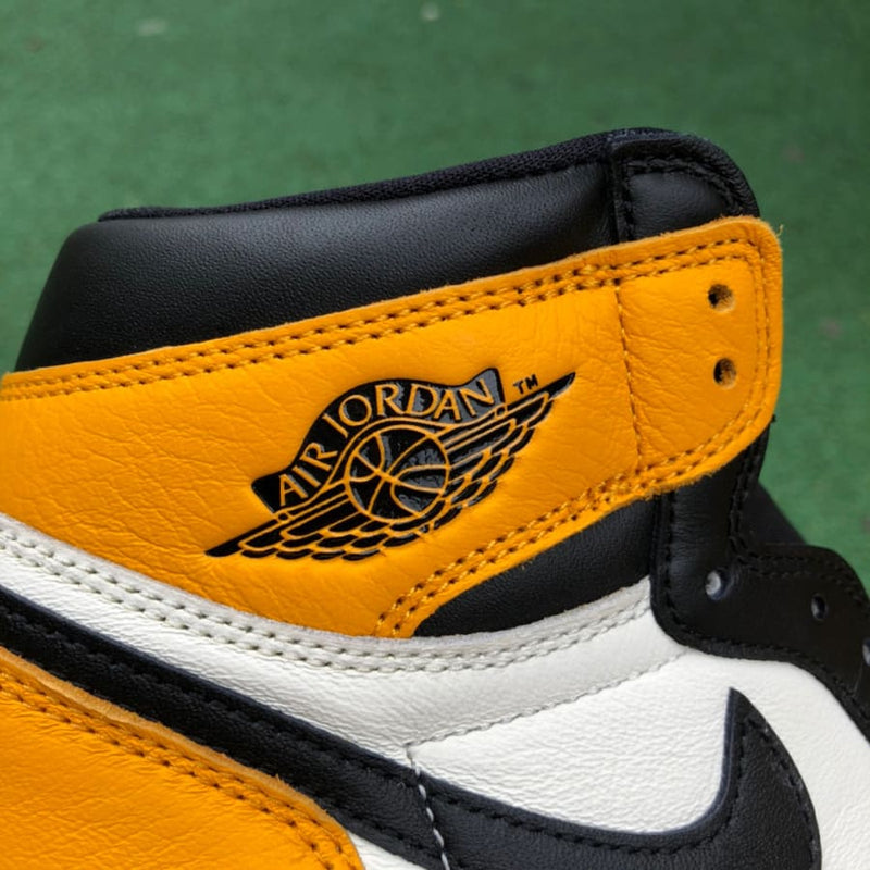 Air Jordan 1 Retro High Taxi