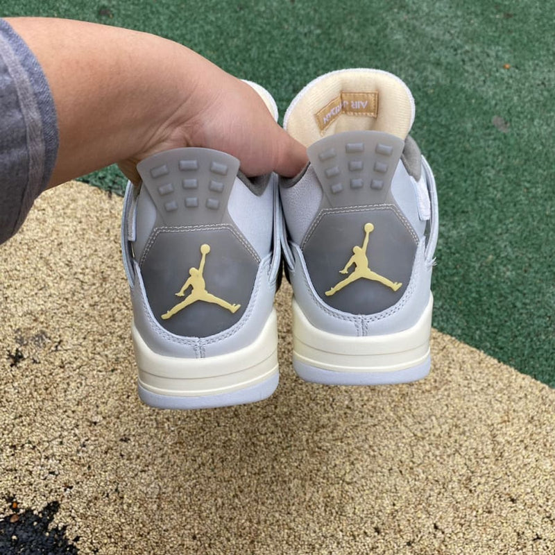 Air Jordan 4 Retro SE Craft Photon Dust