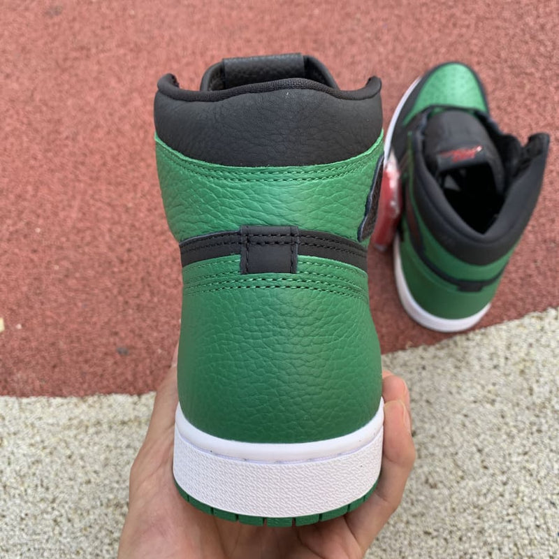 Air Jordan 1 Retro High Pine Green Black