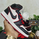 Air Jordan 1 Retro High Bloodline