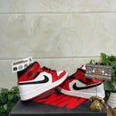 Air Jordan 1 Mid Chicago