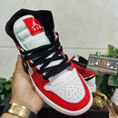 Air Jordan 1 Mid Chicago