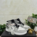 Air Jordan 1 Mid Light Smoke Grey