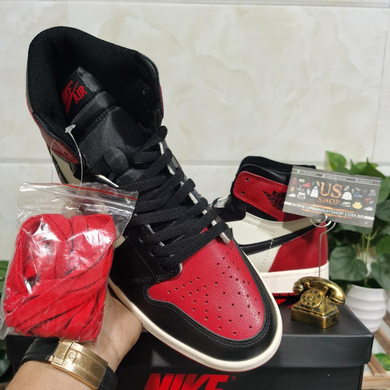 Air Jordan 1 Retro High Bred Toe