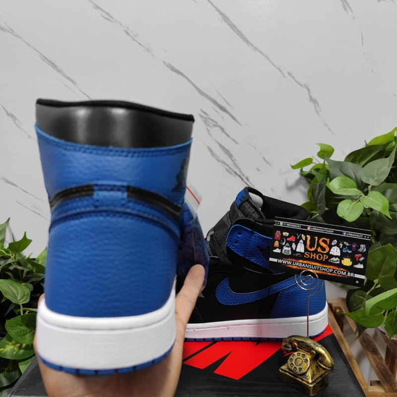 Air Jordan 1 Retro Royal