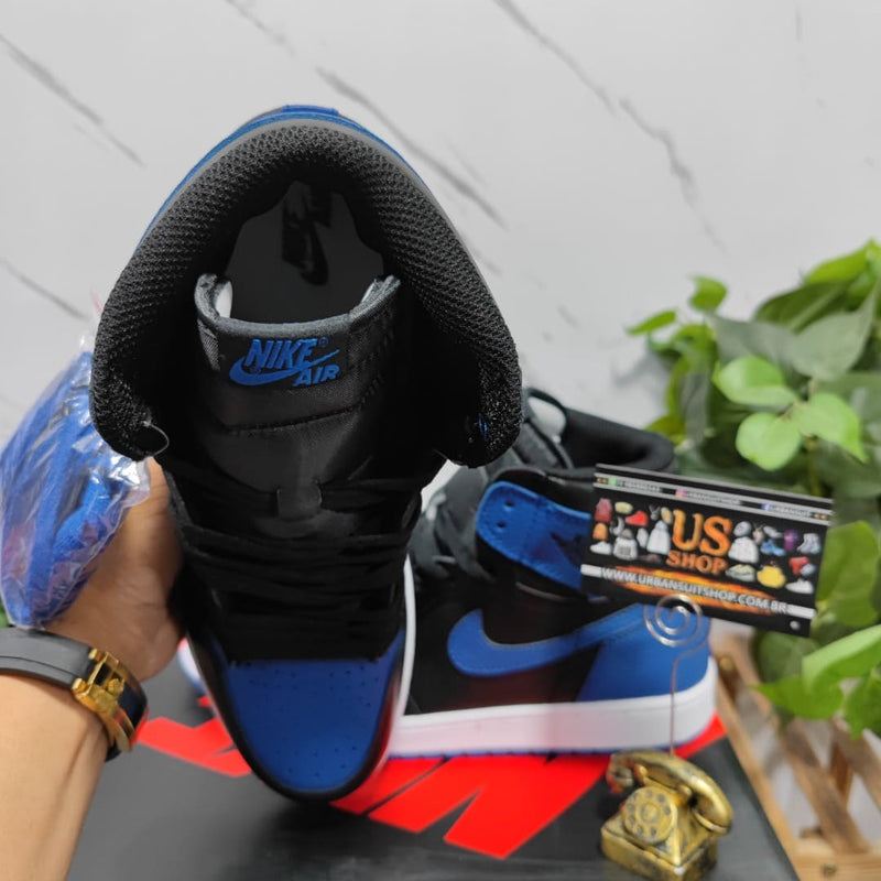 Air Jordan 1 Retro Royal