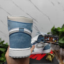 Air Jordan 1 Retro High Hyper Royal Smoke Grey