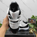 Air Jordan 11 Retro Low Concord