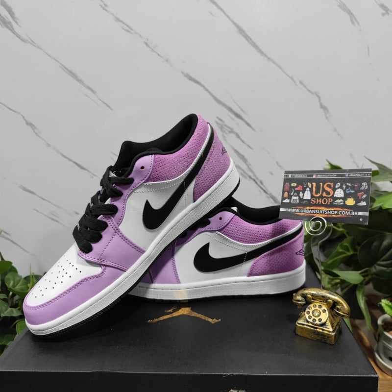 Air Jordan 1 Low SE Violet Shock White Black