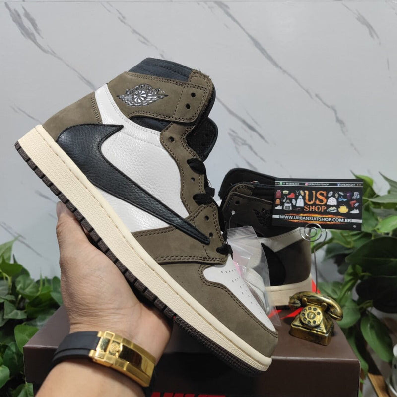 Air Jordan 1 Retro High SP Travis Scott Mocha