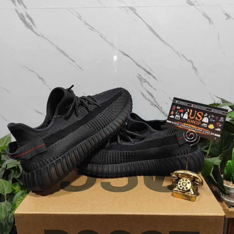 Adidas Yeezy Boost 350 V2 Black