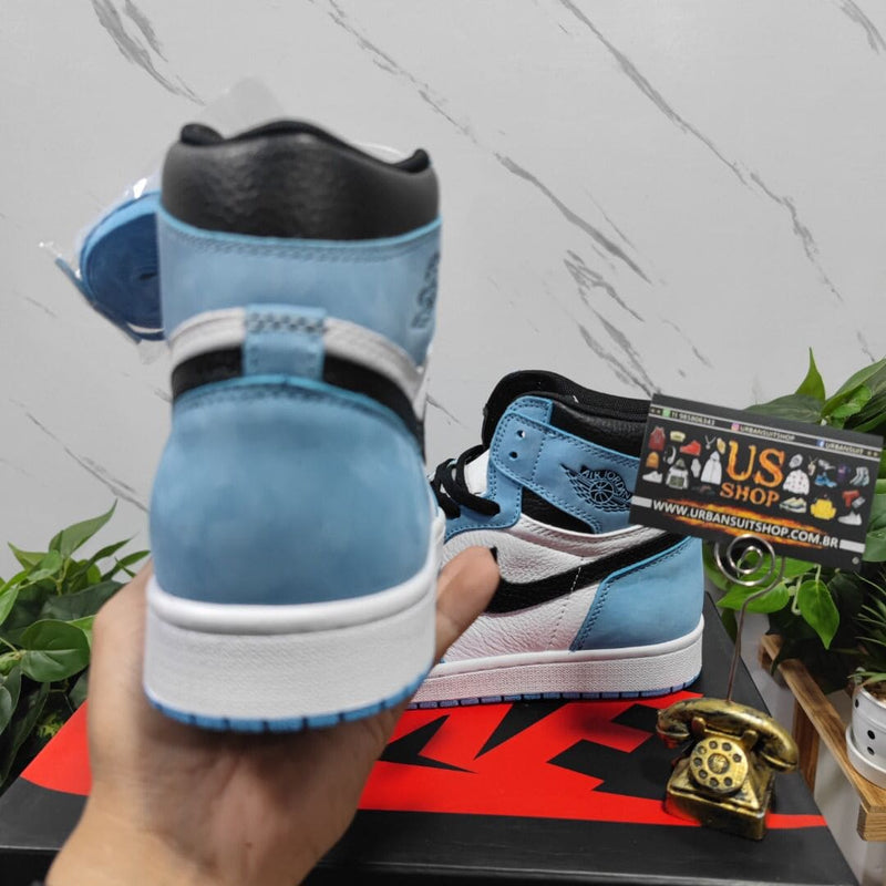 Air Jordan 1 Retro High University Blue