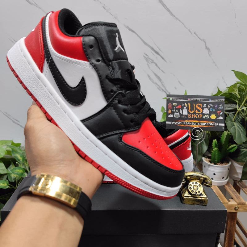 Air Jordan 1 Low Bred Toe