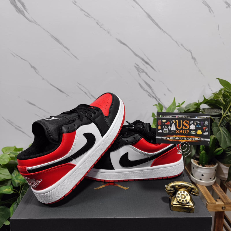 Air Jordan 1 Low Bred Toe