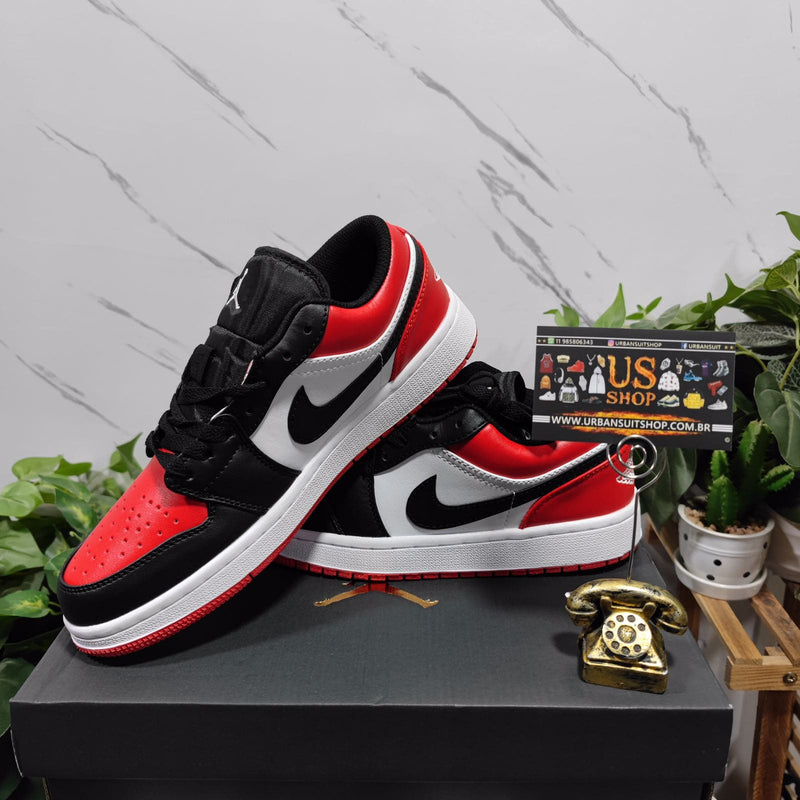 Air Jordan 1 Low Bred Toe