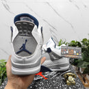 Air Jordan 4 Retro Midnight Navy