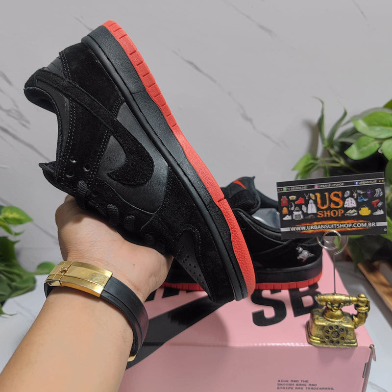 Nike SB Dunk Low Black Pigeon