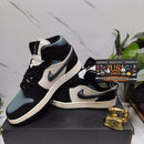 Air Jordan 1 Mid Satin Grey Toe