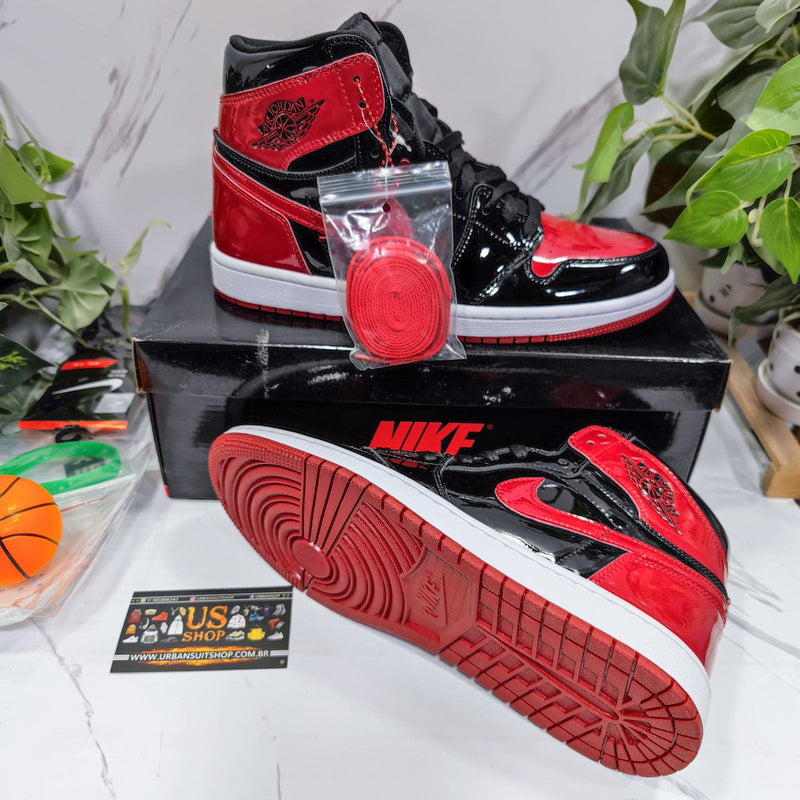 Air Jordan 1 Retro High Patent Bred