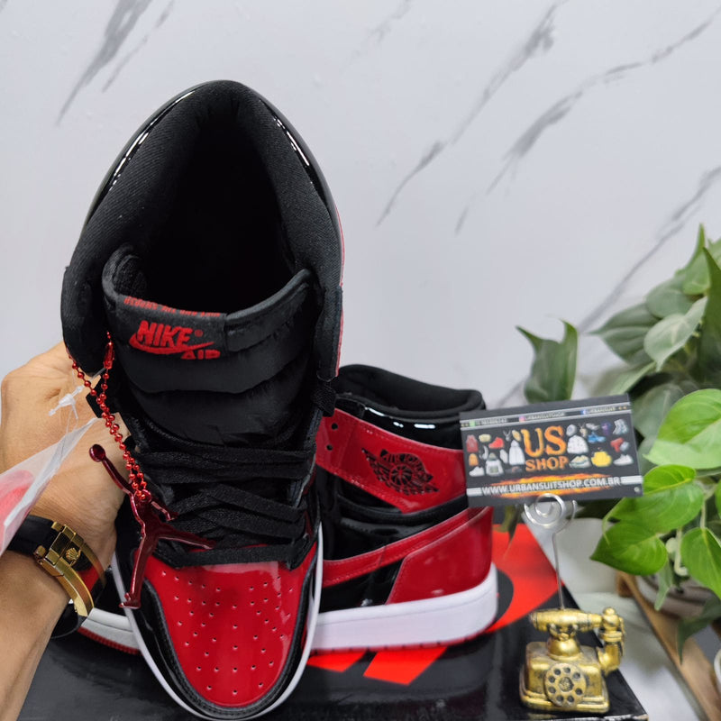 Air Jordan 1 Retro High Patent Bred