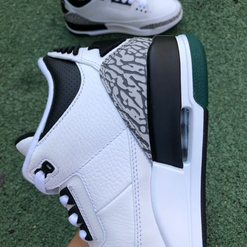 Air Jordan 3 Retro Oregon Ducks Pit Crew White