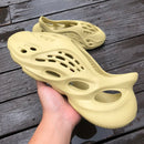 Adidas Yeezy Foam RNNR Sulfur