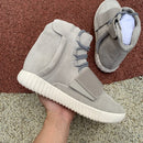 Adidas Yeezy Boost 750 Light Brown