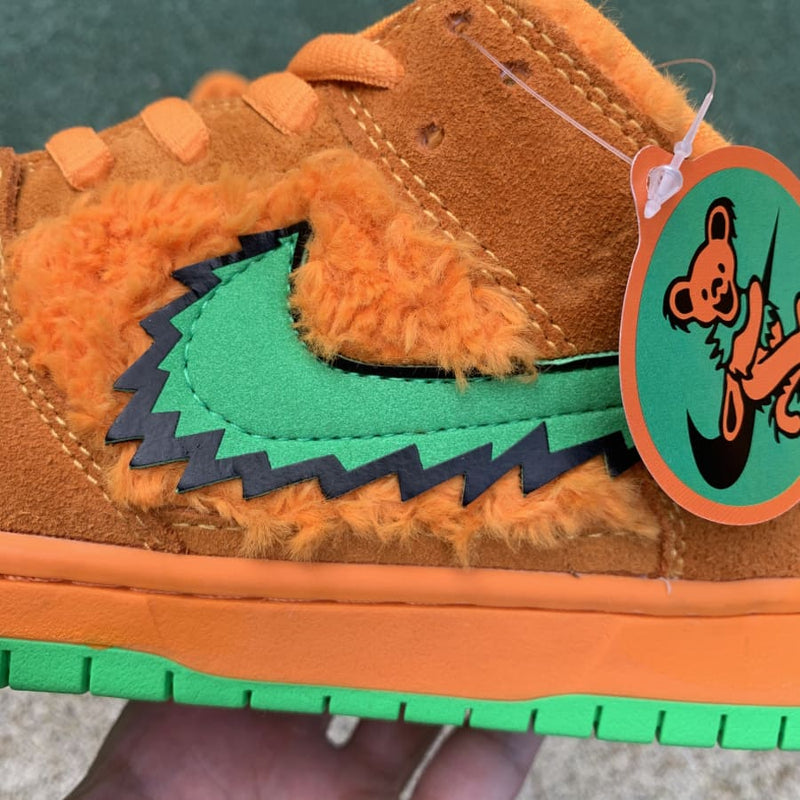 Nike SB Dunk Low Grateful Dead Bears Orange