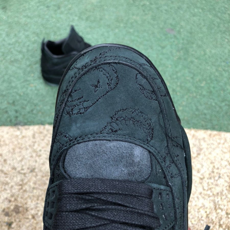 Air Jordan 4 Retro Kaws Black