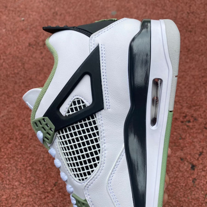 Air Jordan 4 Retro Seafoam