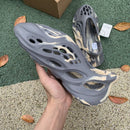 Adidas Yeezy Foam RNNR MXT Moon Gray