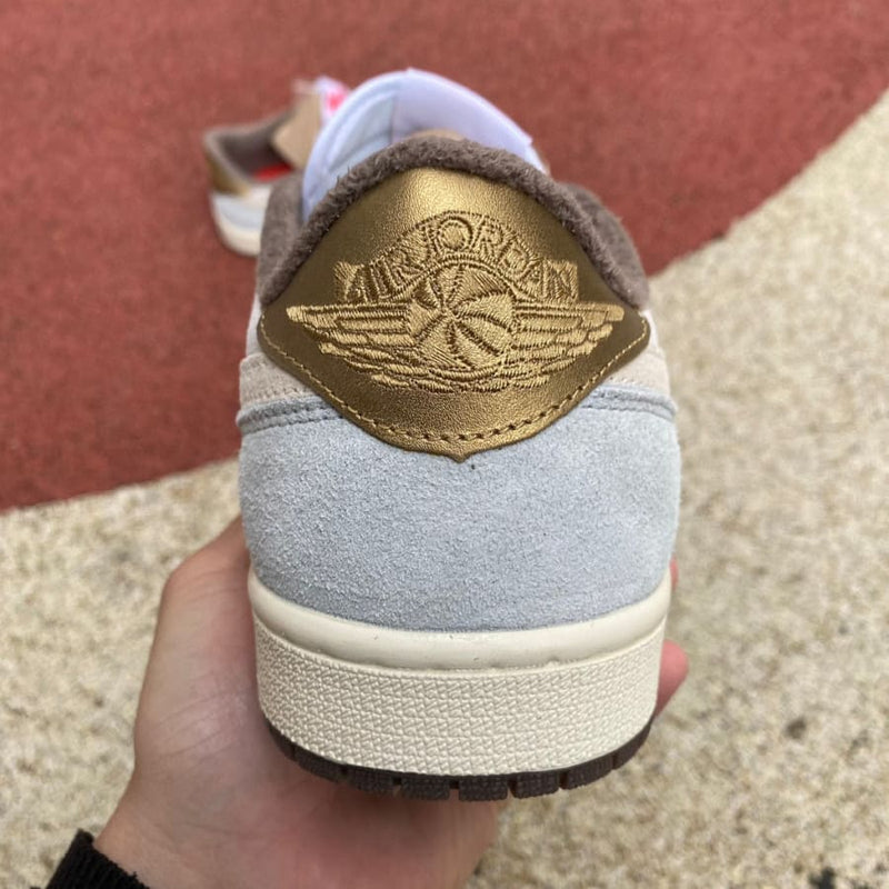 Air Jordan 1 Retro Low Year of the Rabbit