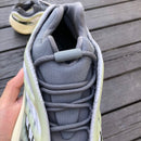 didas Yeezy 700 V3 Fade Salt