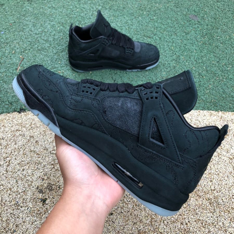 Air Jordan 4 Retro Kaws Black