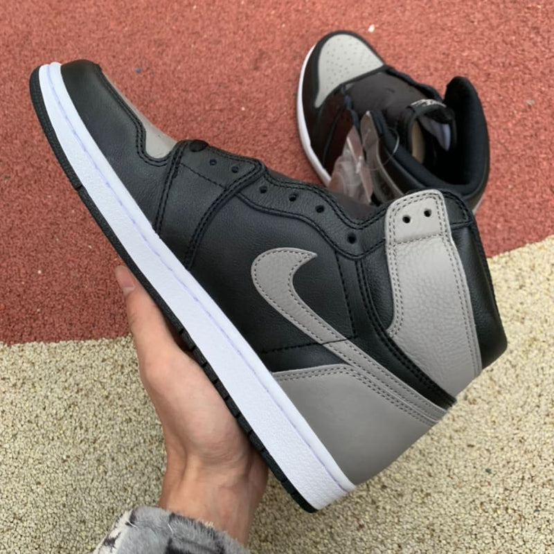 Air Jordan 1 Retro High Shadow