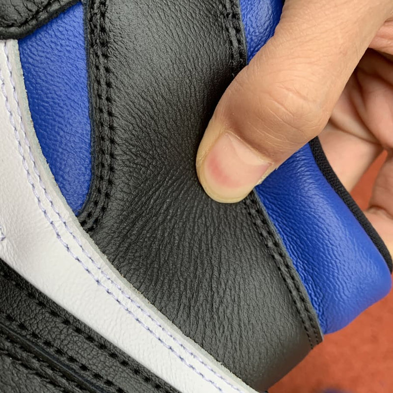 Air Jordan 1 Retro High Royal Toe